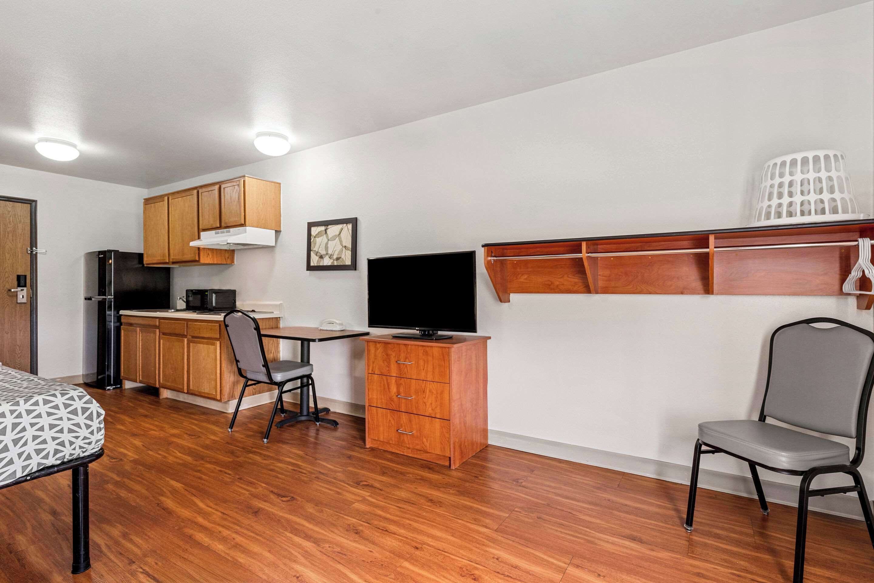 Photo - WoodSpring Suites Tulsa