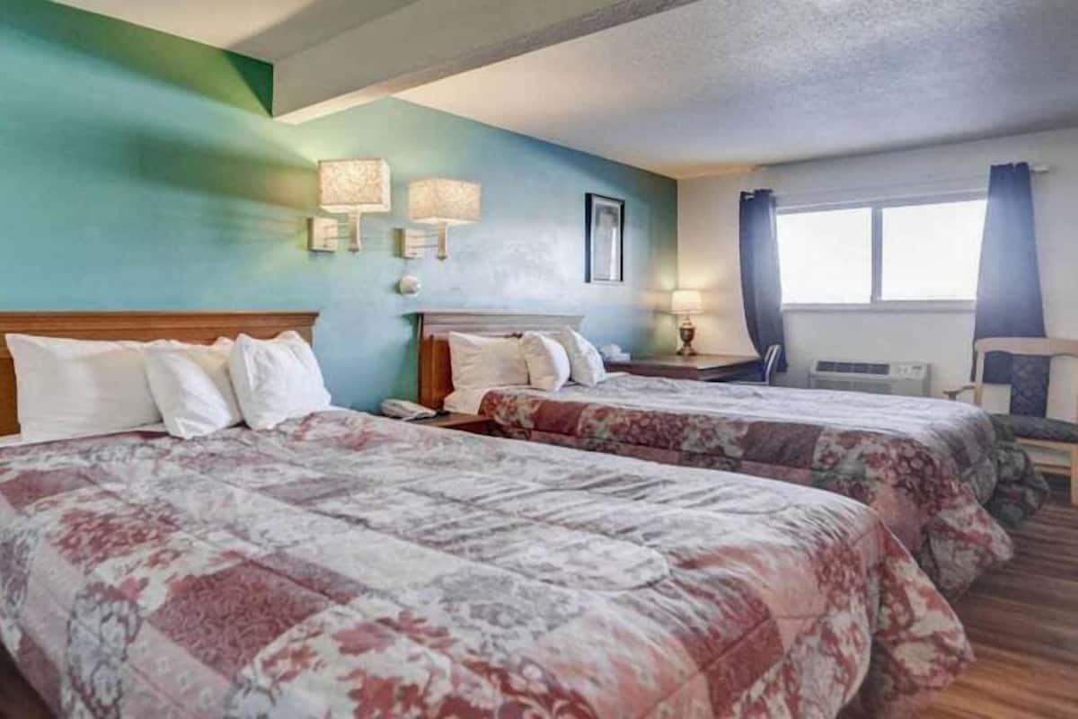 Iron/ironing board (on request), WiFi (free), bed sheets
