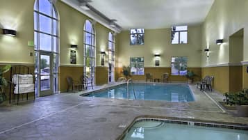Indoor spa tub