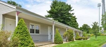 타워 인 & 스위트 오브 길퍼드 - 매디슨