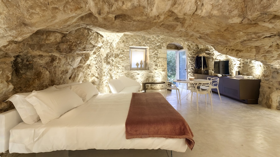 Locanda Don Serafino Historical Boutique Hotel
