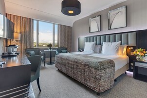 Ropa de cama de alta calidad, colchones Tempur-Pedic y minibar 