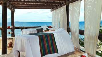 Aromatherapie, massage op het strand, body wraps, wikkeltherapie