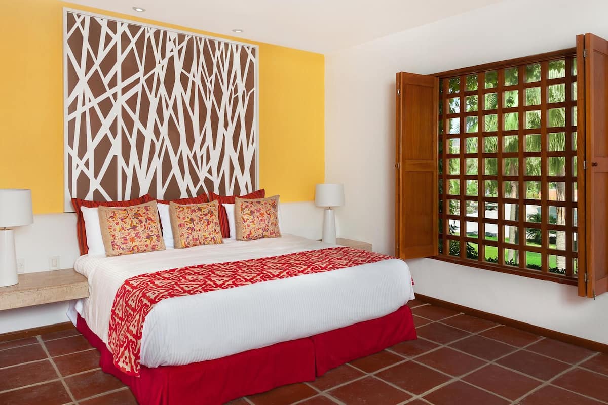 In-room safe, blackout drapes, iron/ironing board, free WiFi