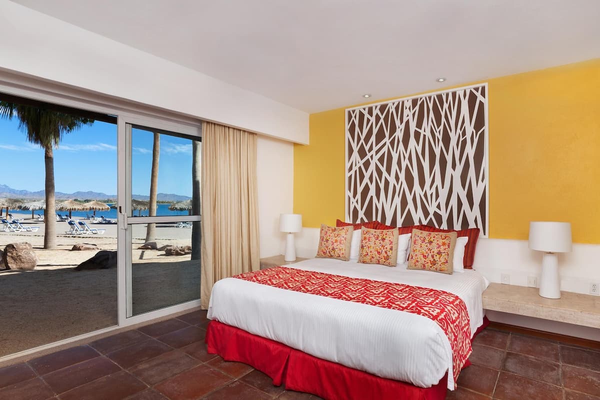 2 bedrooms, in-room safe, blackout curtains, iron/ironing board
