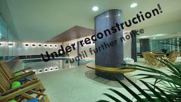 Piscine couverte