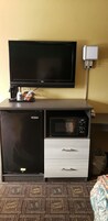 Una televisión de pantalla plana