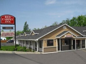 Exterior - Red Carpet Inn Orchard Park - Buffalo, NY (Orchard Park)