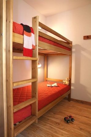 Soundproofing, free cribs/infant beds, bed sheets