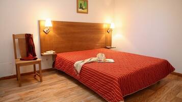 Soundproofing, free cots/infant beds, bed sheets