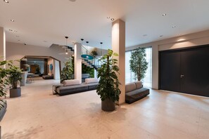 Lobby -  ZELLER's Quartier (Koenigsbrunn)