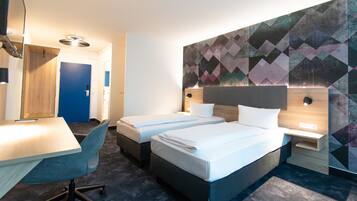 Standard Twin Room, 2 Single Beds | 1 bedroom, desk, laptop workspace, soundproofing