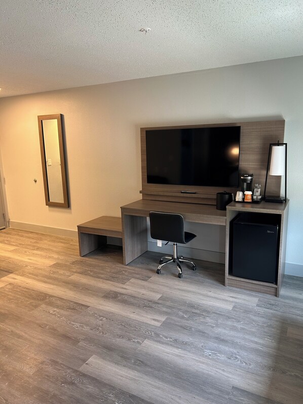 Tempur-Pedic beds, desk, laptop workspace, blackout curtains