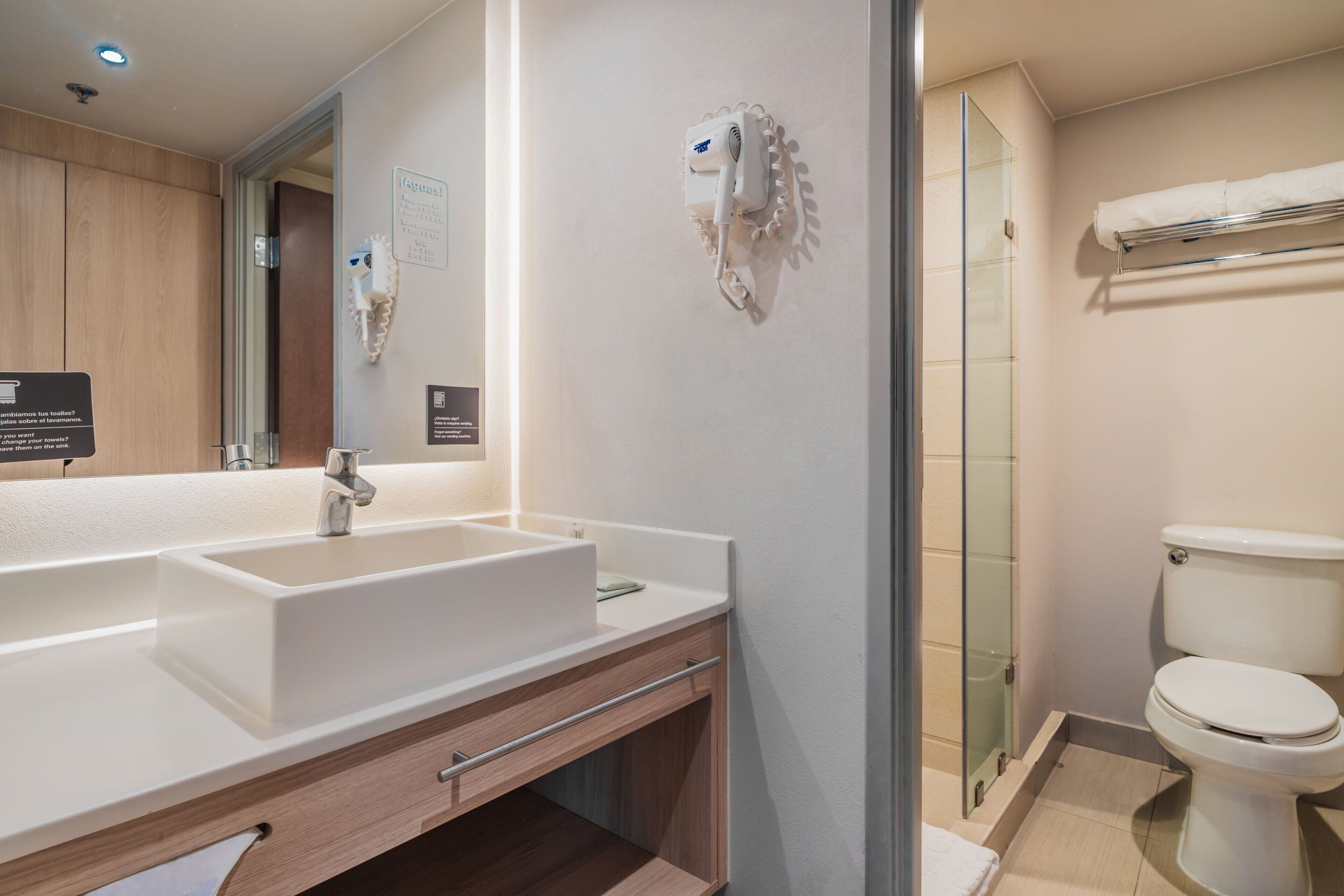 suite, 2 bedrooms, non smoking | bathroom | shower, free toiletries, hair dryer, towels
