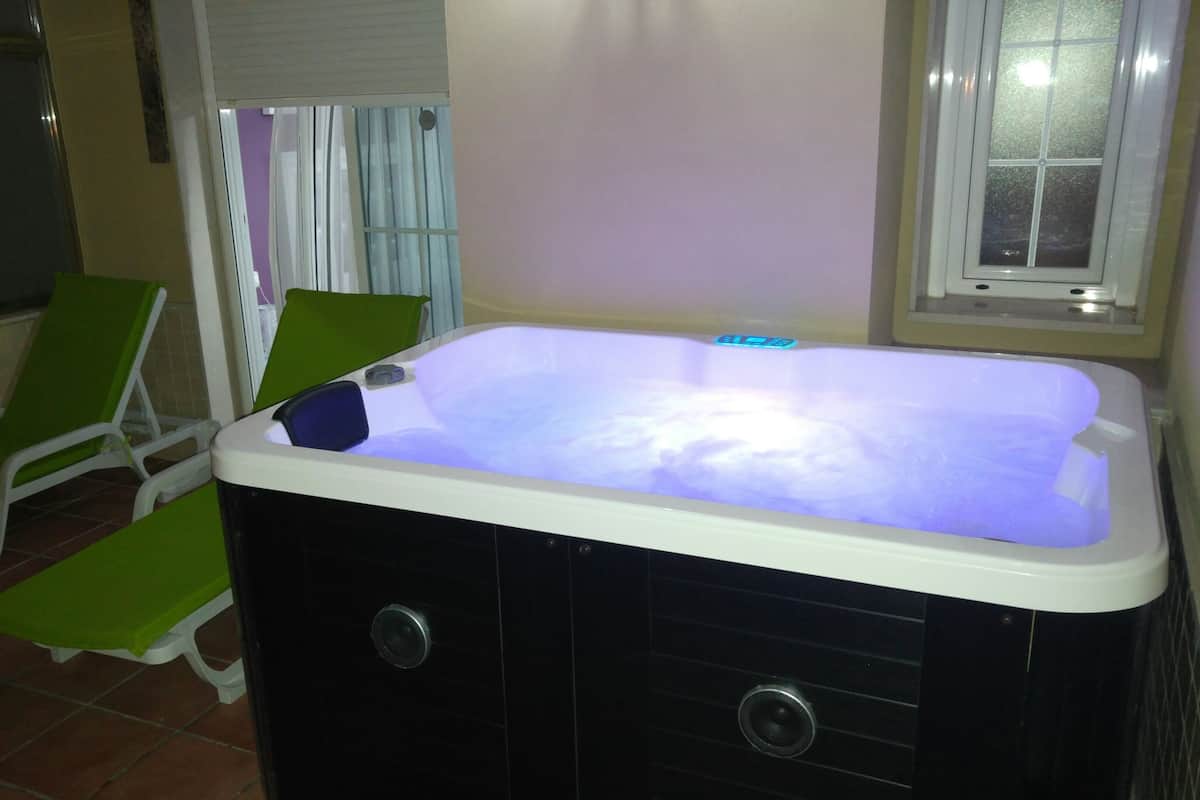 Deluxe Room, 1 Double Bed | Terrace/patio