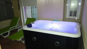 Deluxe Room, 1 Double Bed | Terrace/patio