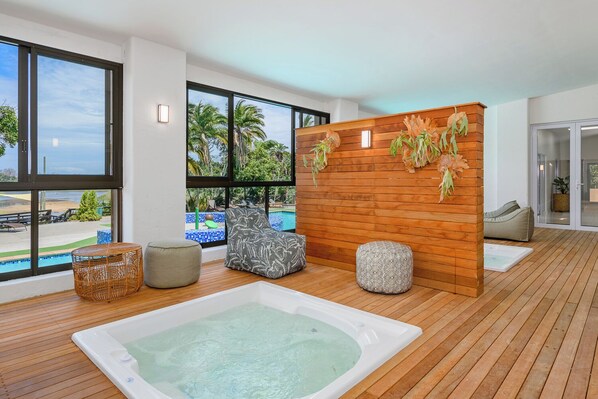 Couples treatment room(s), body treatments, hydrotherapy, body wraps