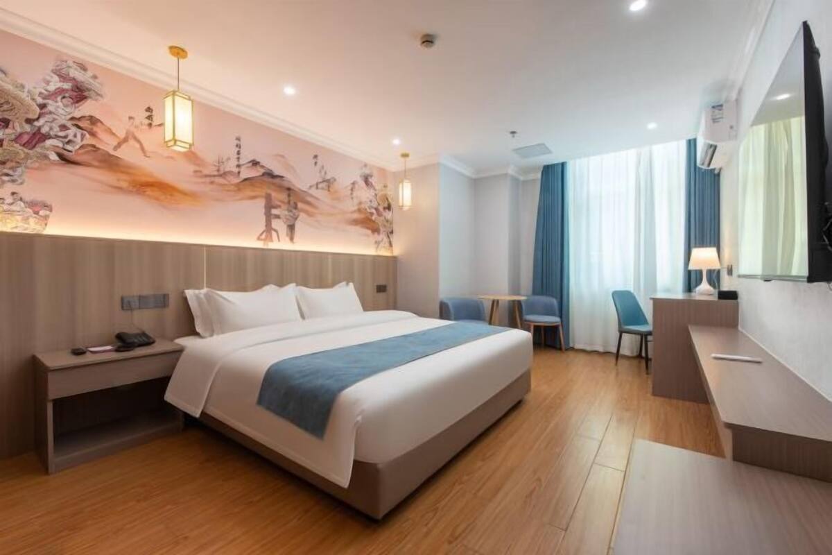 Internet, alarm clocks