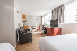 Standard Room, 2 Queen Beds | Private kitchen