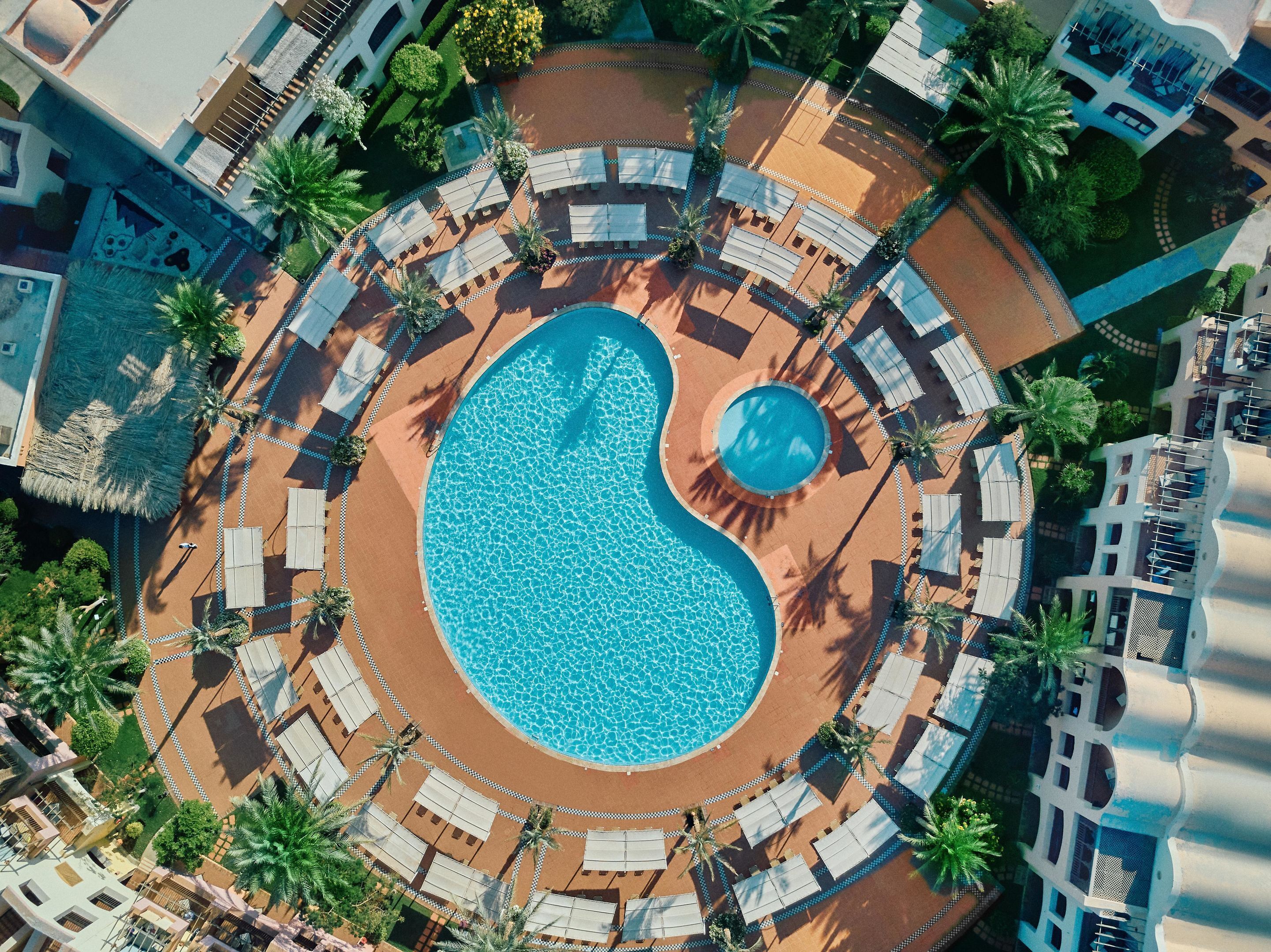 Outdoor pool, pool loungers