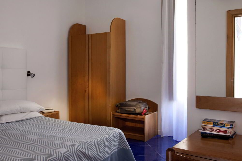 In-room safe, desk, WiFi (free), bed sheets