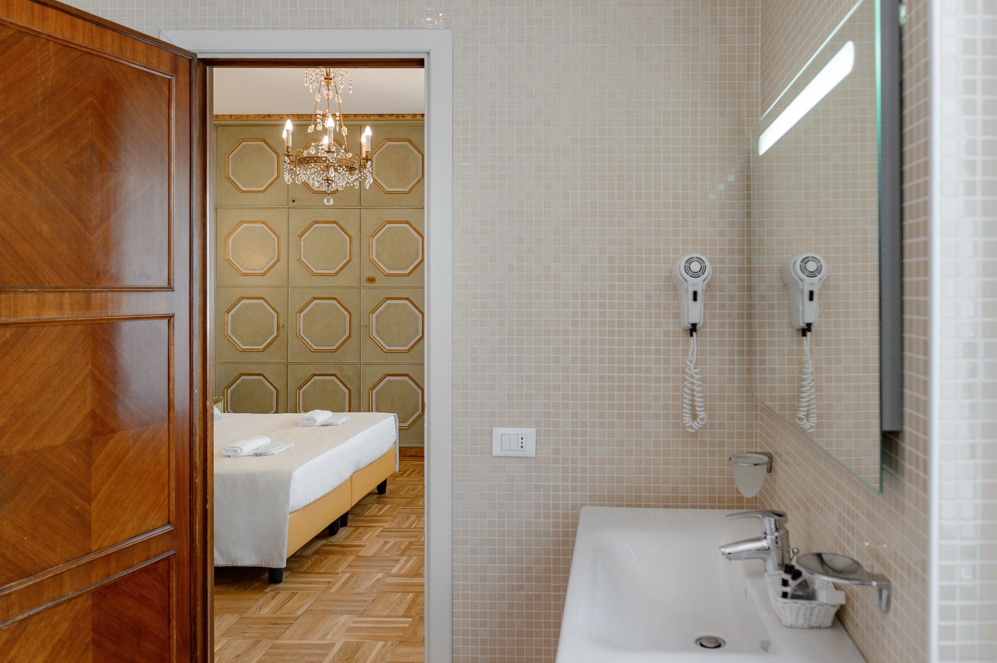 Photo - Hotel Continental