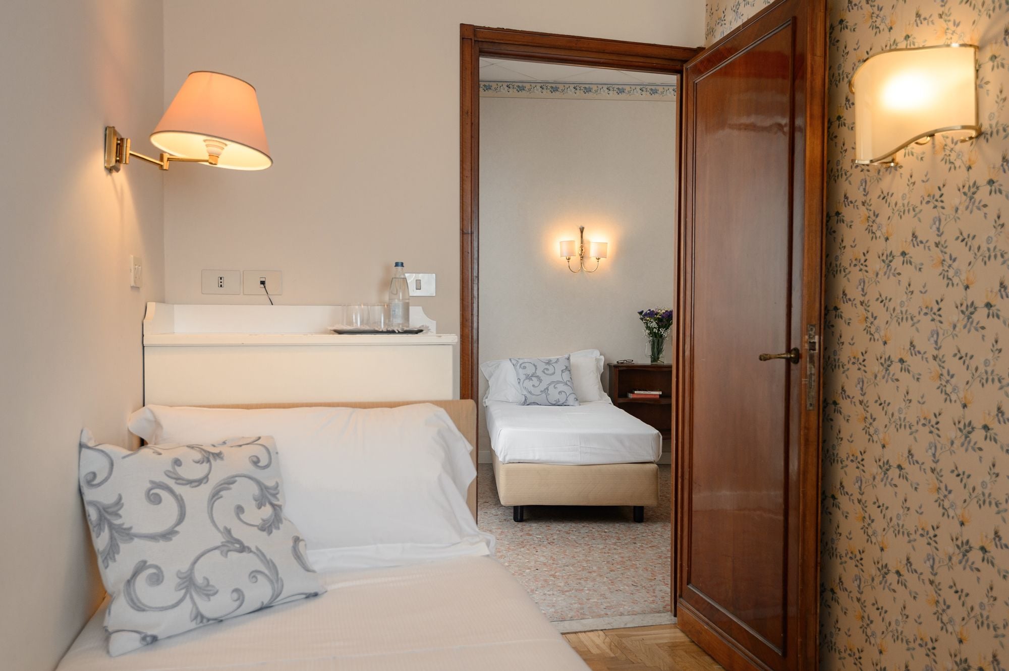 Photo - Hotel Continental