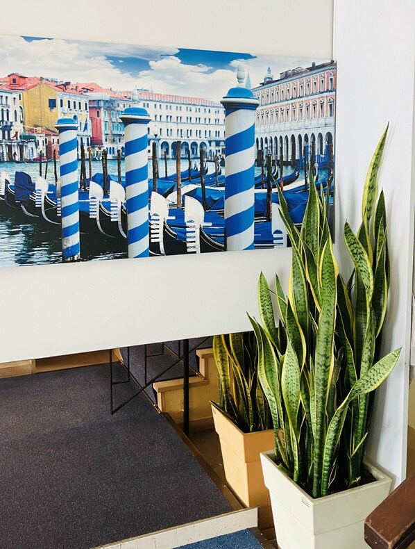 Interior detail - Hotel San Carlo (Mestre)