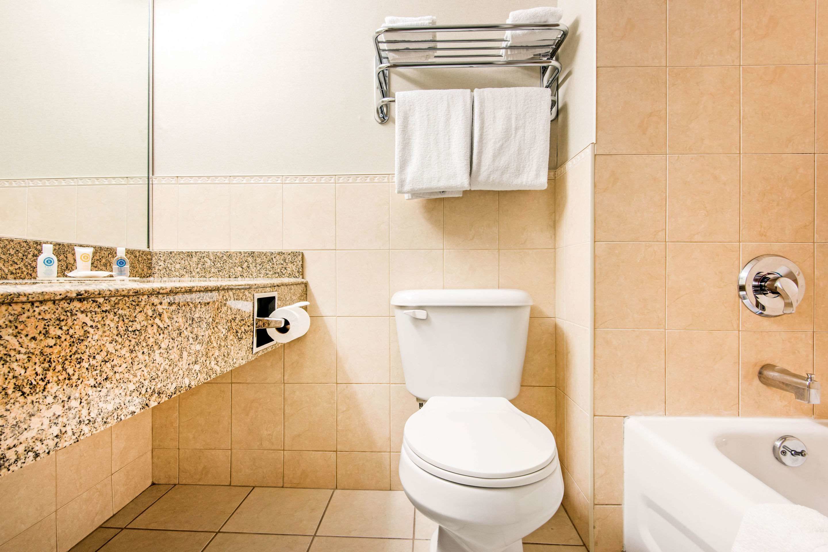 Photo - Comfort Inn Fallsview