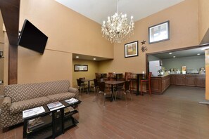 Lobby - Quality Inn Gonzales (Gonzales)