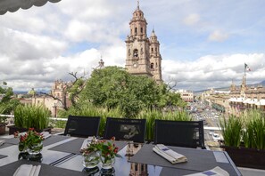 Se sirven desayunos, almuerzos y cenas