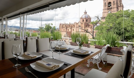 每日供应即点即煮早餐(每人 MXN 280)