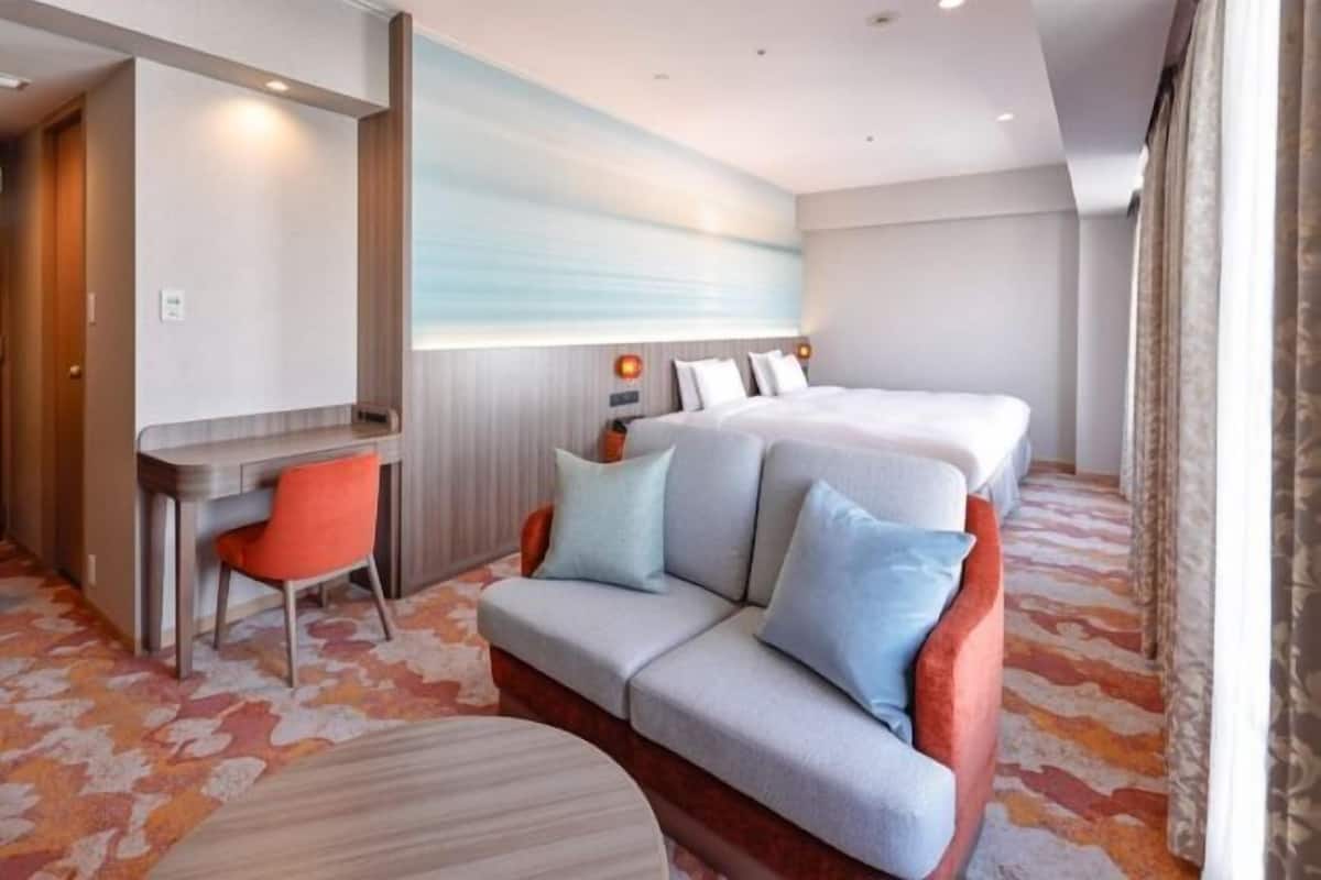 Desk, blackout drapes, iron/ironing board, free WiFi