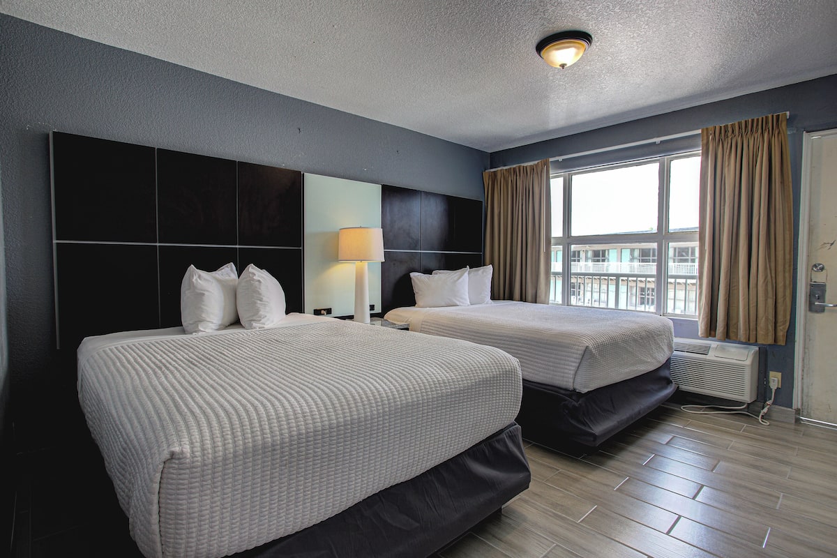 Standard Room, 2 Queen Beds