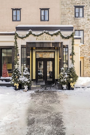 Fachada de la propiedad. Hotel Port Royal