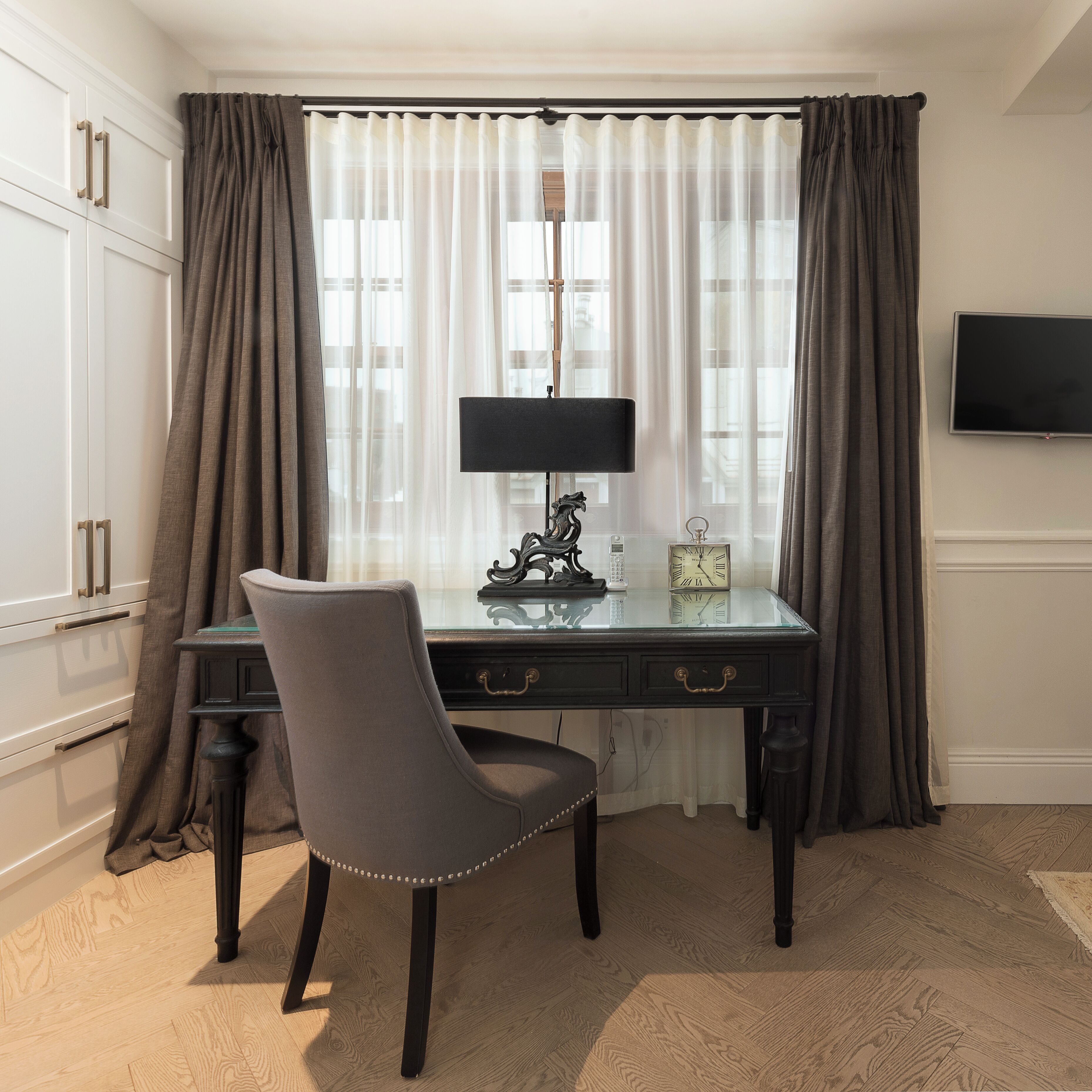 room samuel-de-champlain ( building b, no pets allowed | 1 bedroom, in-room safe, individually decorated, desk