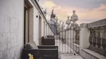 Grand-Zimmer, Terrasse (Premium) | 1 Schlafzimmer, hochwertige Bettwaren, Minibar, Zimmersafe