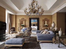 Presidential Suite (Sapphire) | 1 bedroom, premium bedding, minibar, in-room safe