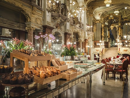 Restaurant. Anantara New York Palace Budapest - A Leading Hotel of the World