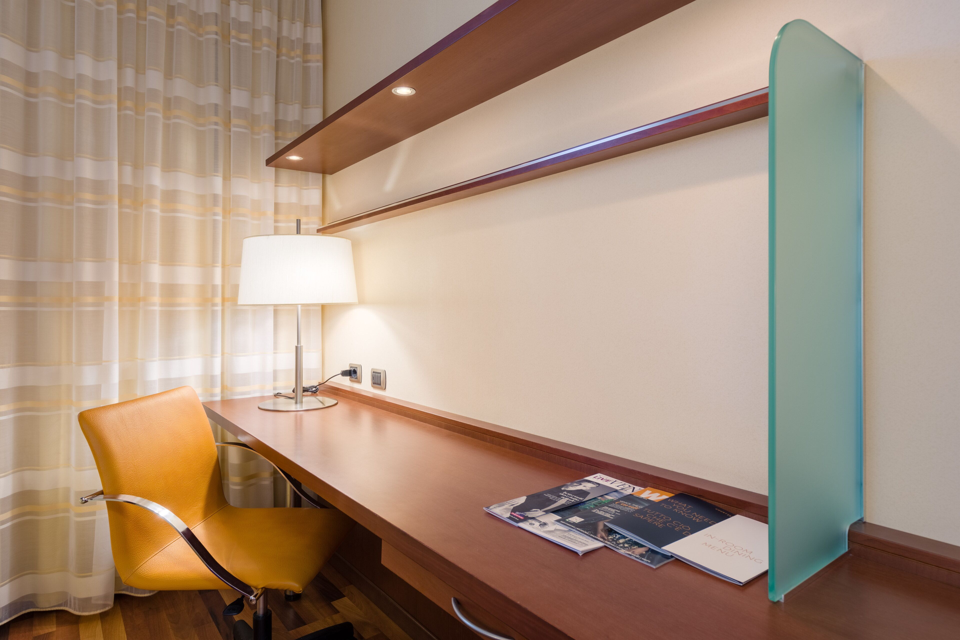 15-inch lcd tv with digital channels, tv