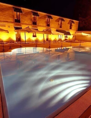 Seasonal outdoor pool
