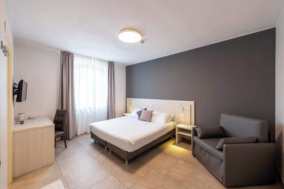 Deluxe Double Room | Frette Italian sheets, Select Comfort beds, minibar, in-room safe