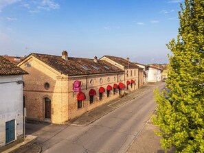 Façana frontal de l'allotjament