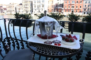 Bar (on property) - Palazzo Barbarigo Sul Canal Grande (Venice)