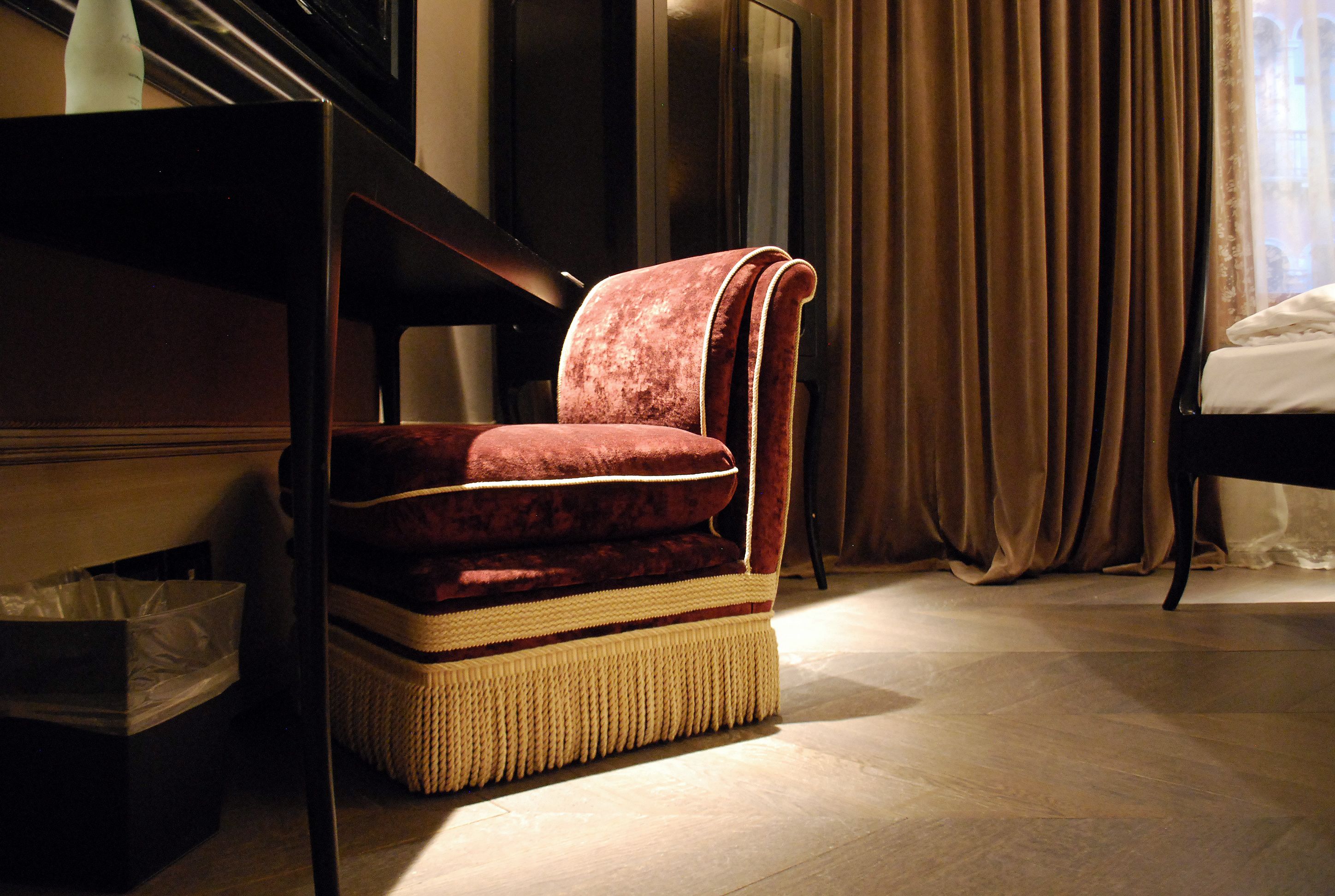 luxury room, 1 queen bed, city view | 1 bedroom, down duvets, minibar, in-room safe