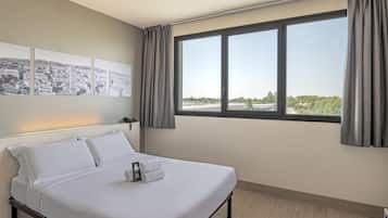 Down comforters, in-room safe, individually furnished, desk