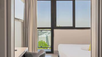 Down comforters, in-room safe, individually furnished, desk