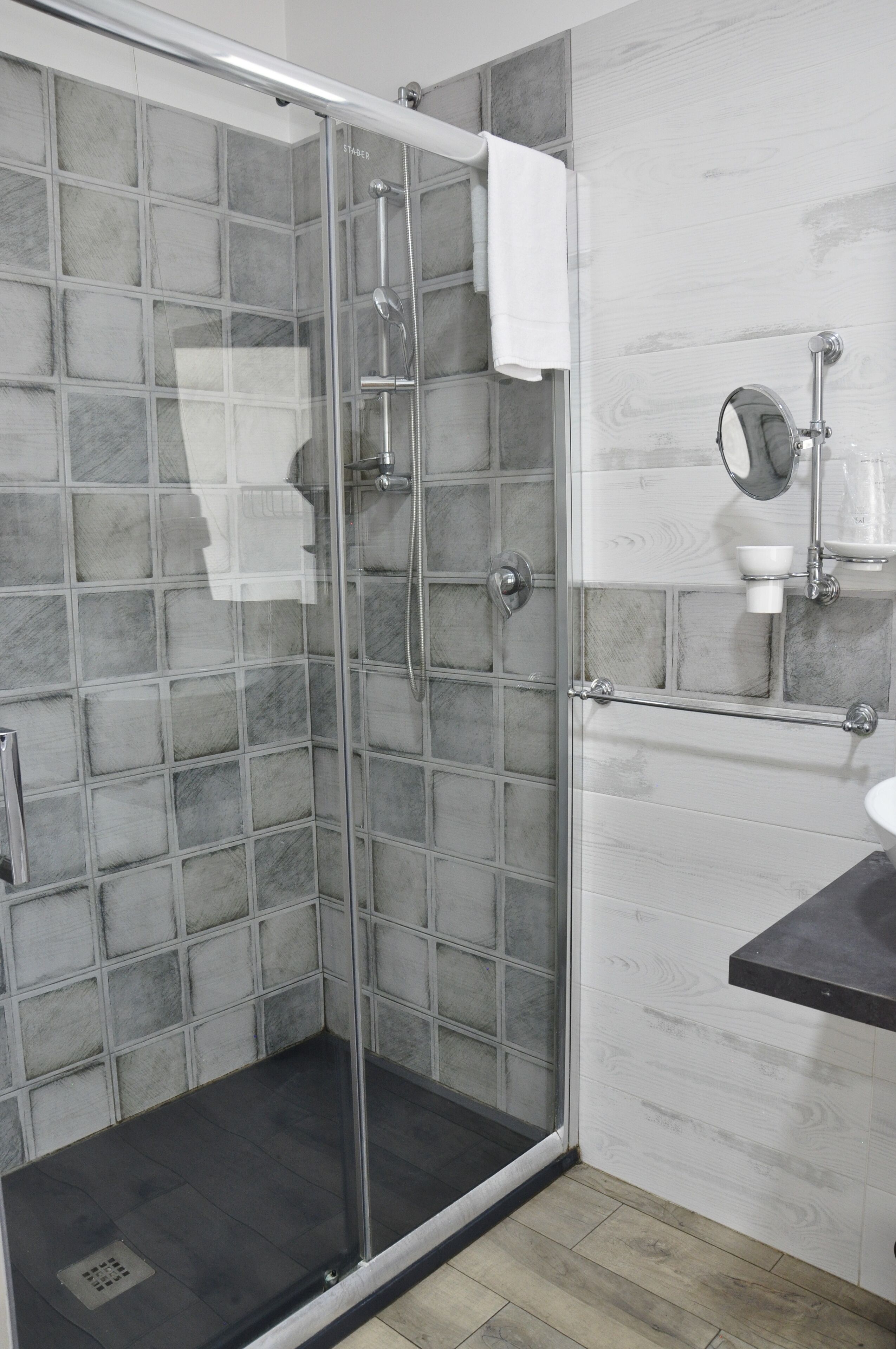 Photo - Millennium Gold Hotel