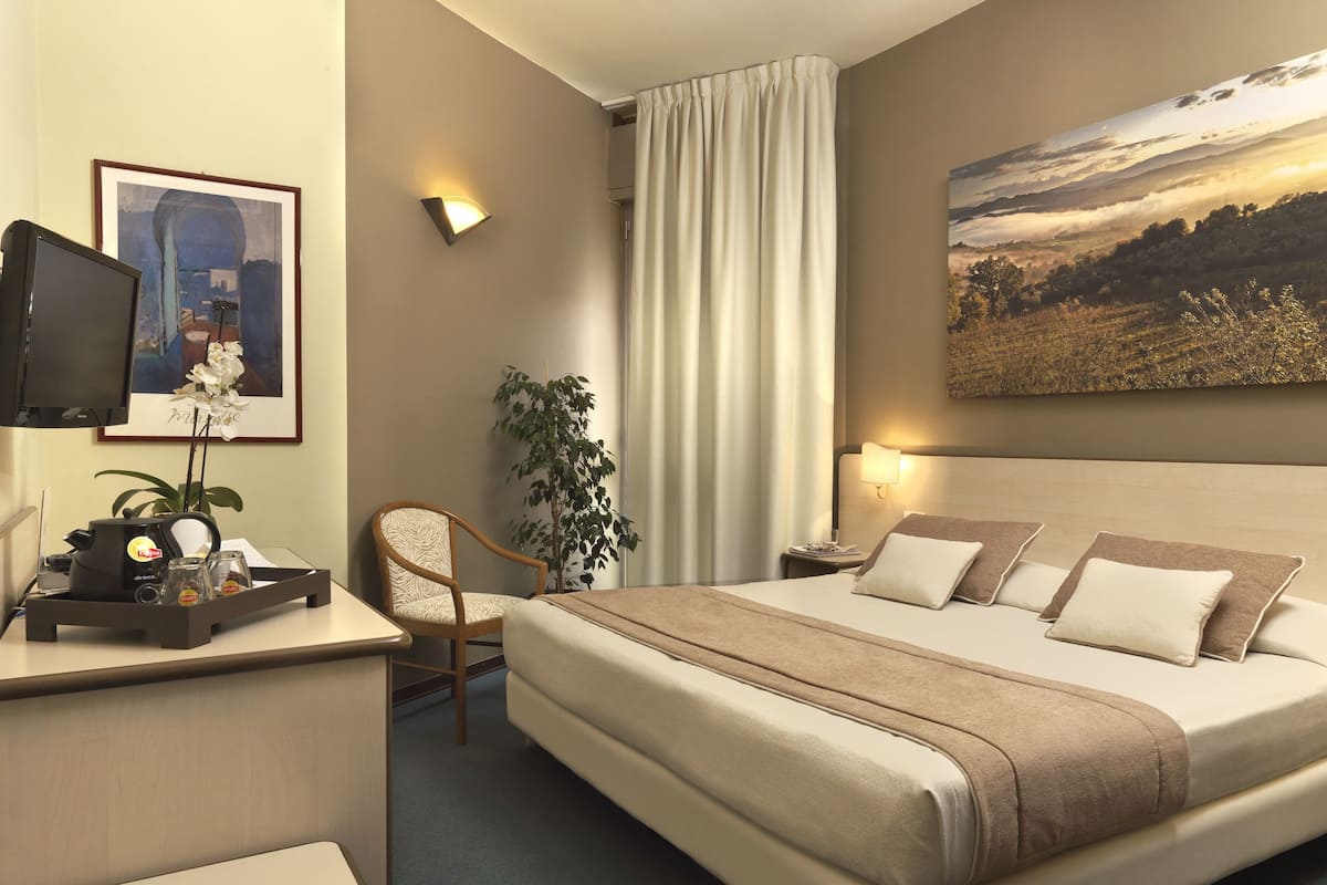 Superior-Doppel- oder -Zweibettzimmer