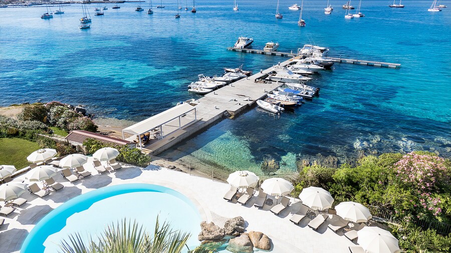 Gabbiano Azzurro Hotel & Suites